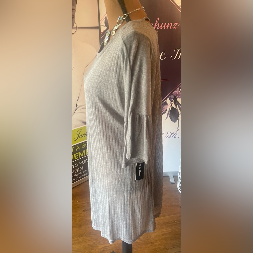 🌺(56) Ruffled-Sleeve Oversized Tunic - Picture 3 of 5
